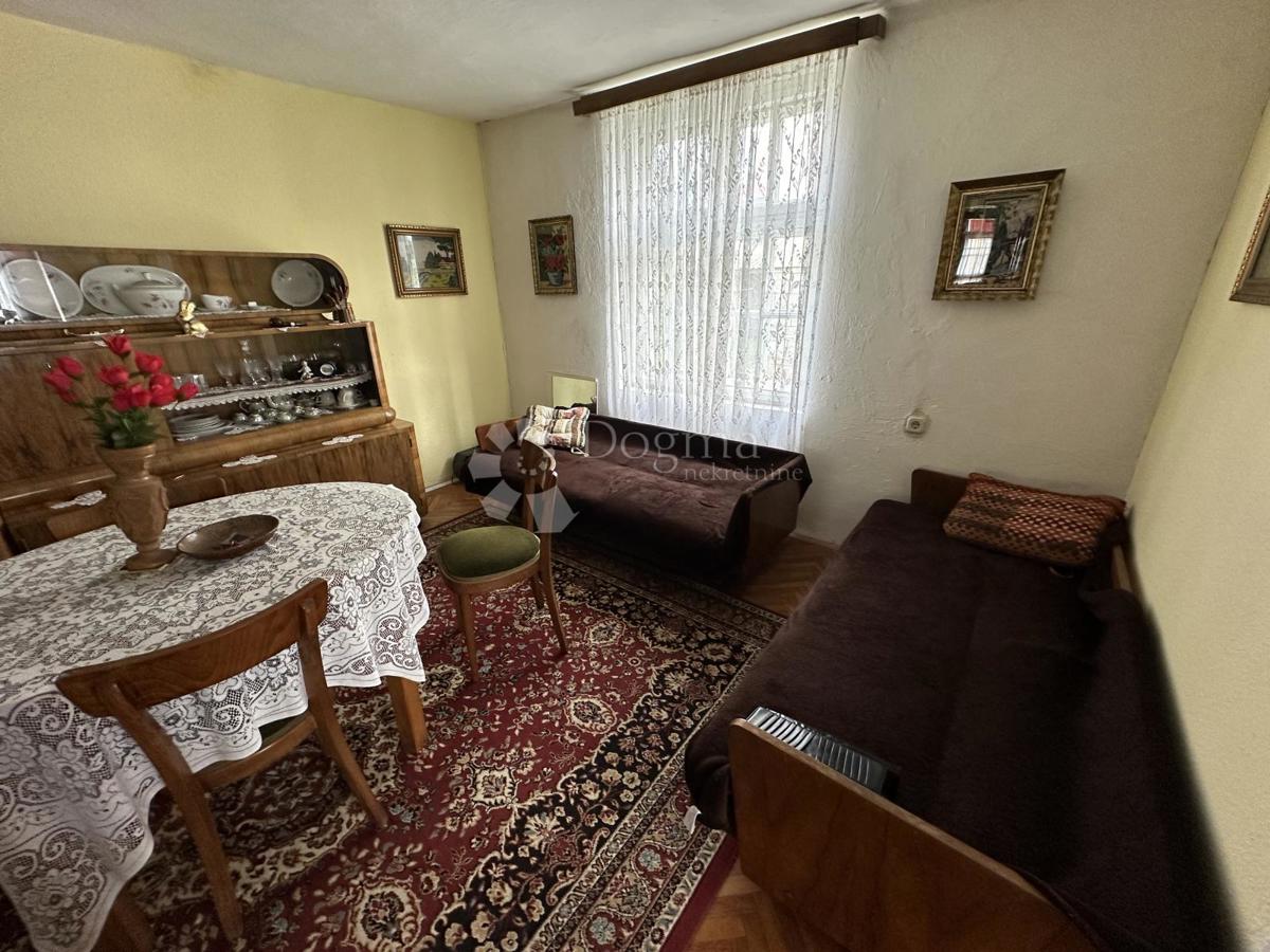 Casa Centar, Gospić, 185m2