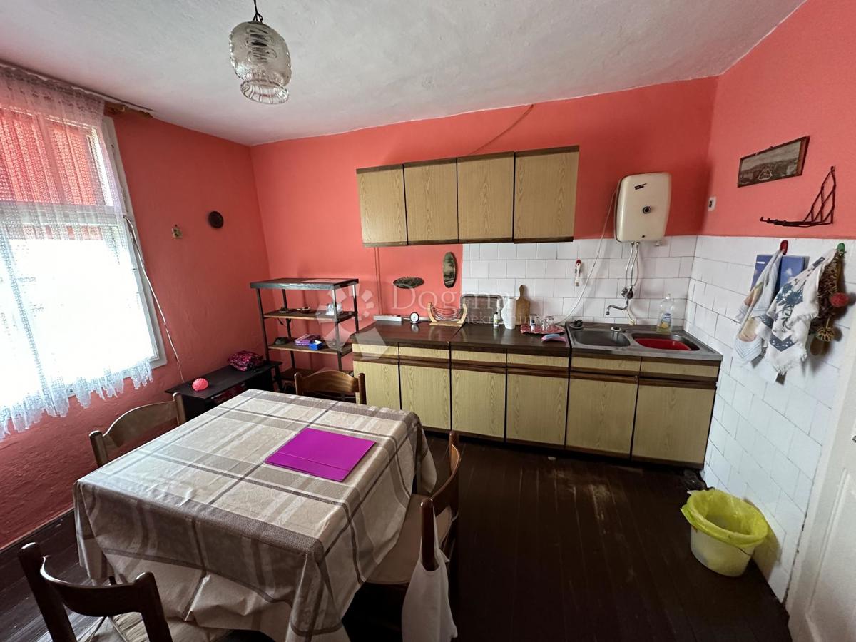 Casa Centar, Gospić, 185m2
