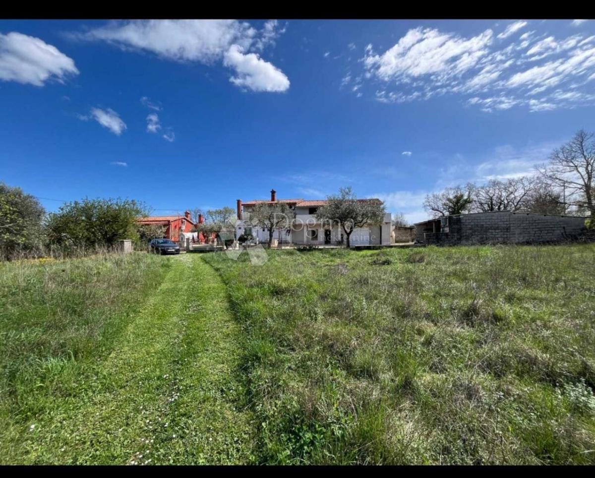 Terreno Rakalj, Marčana, 824m2