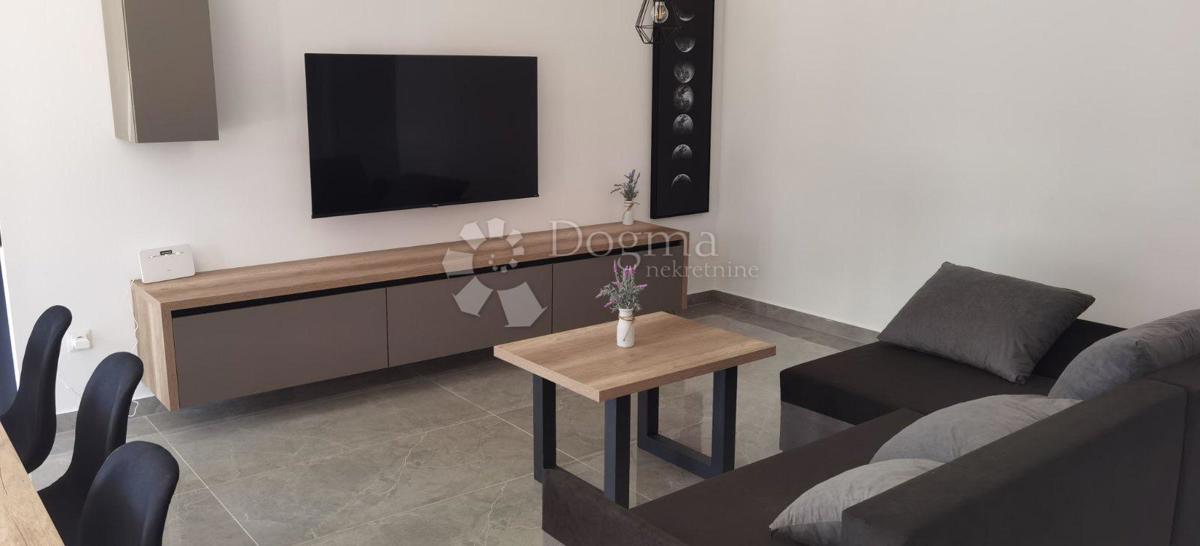 Casa Ninski Stanovi, Nin, 107m2