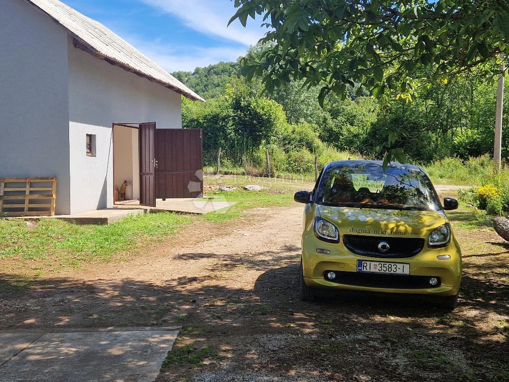 Casa Smiljan, Gospić - Okolica, 100m2