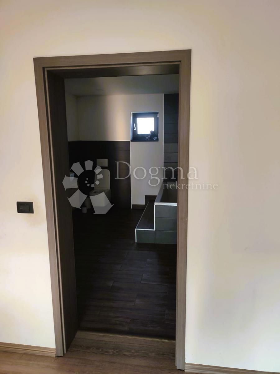 Casa Sračinec, 304m2