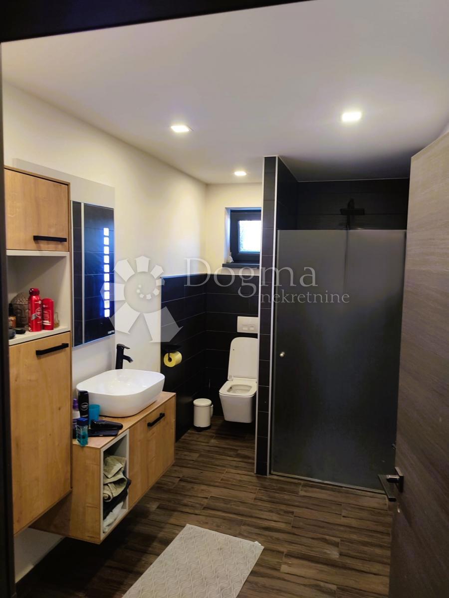 Casa Sračinec, 304m2