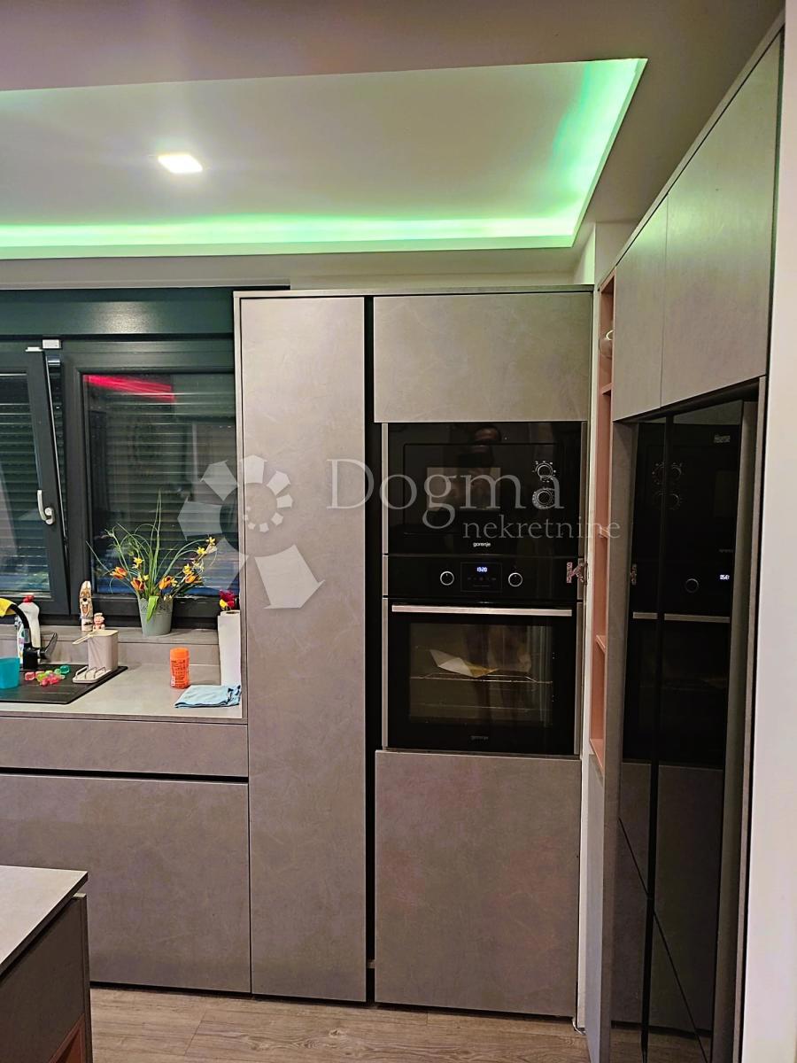 Casa Sračinec, 304m2