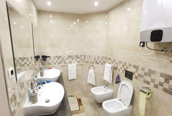 Allogio Privlaka, 200m2