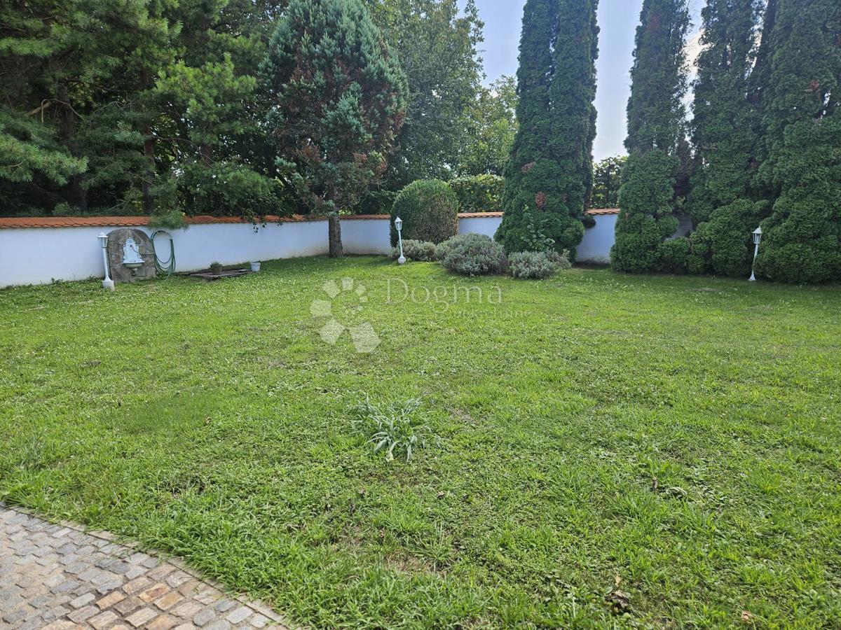 Casa Gornji Kuršanec, Nedelišće, 360m2