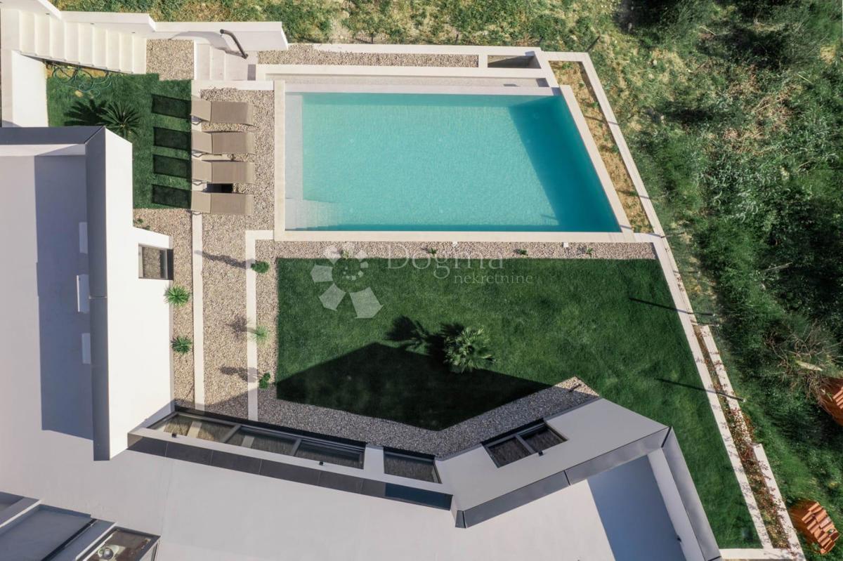 Casa Strožanac, Podstrana, 106,57m2