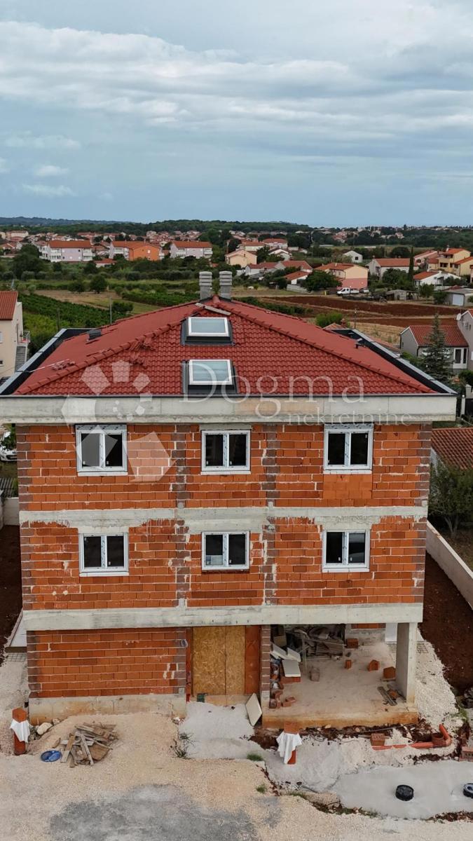 Allogio Valbandon, Fažana, Pinetta, Valbandon, 70,06m2