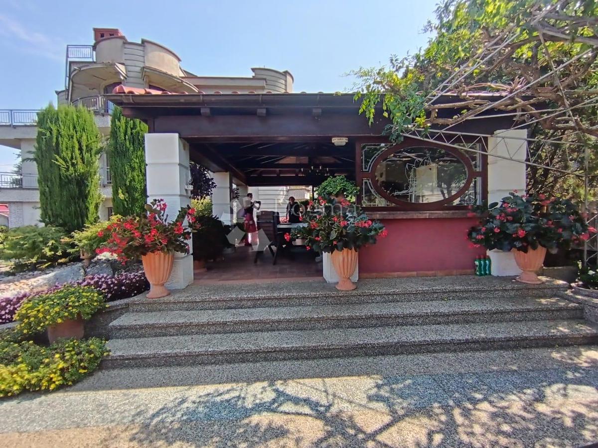 Casa Malinska, Malinska-Dubašnica, 640m2