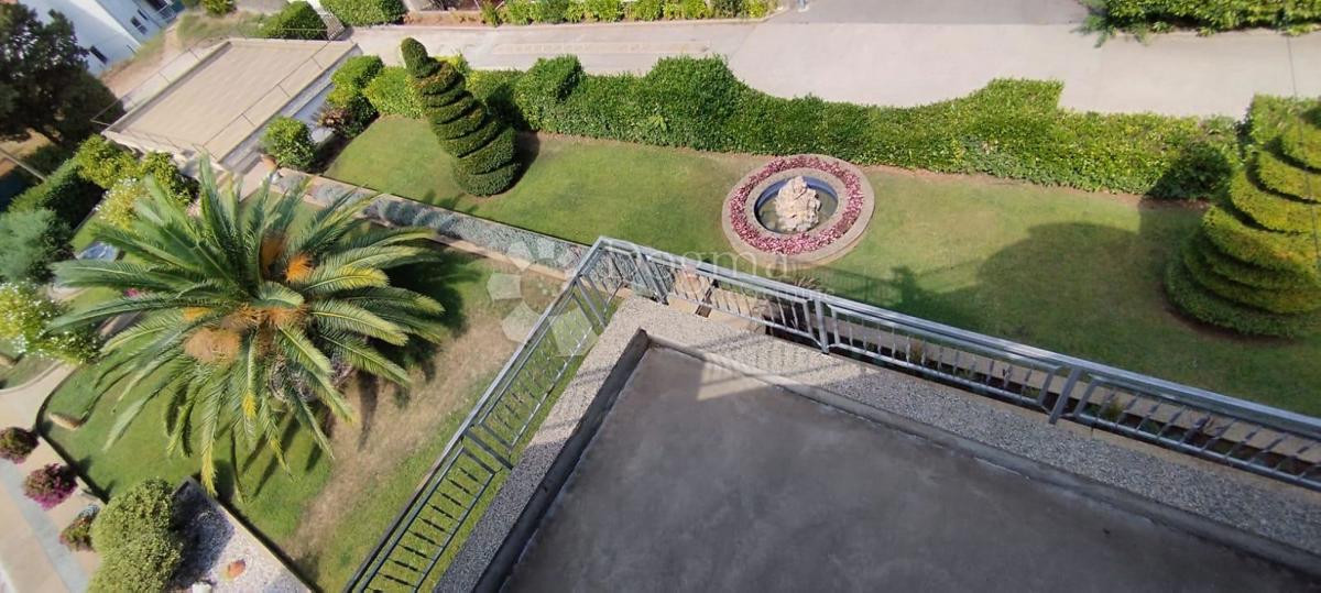 Casa Malinska, Malinska-Dubašnica, 640m2