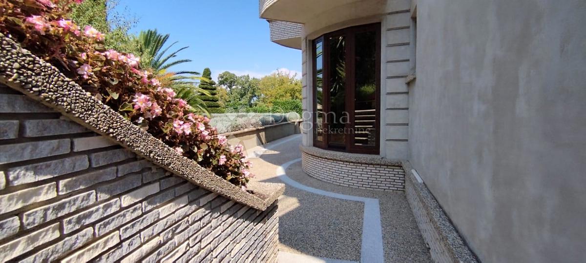 Casa Malinska, Malinska-Dubašnica, 640m2