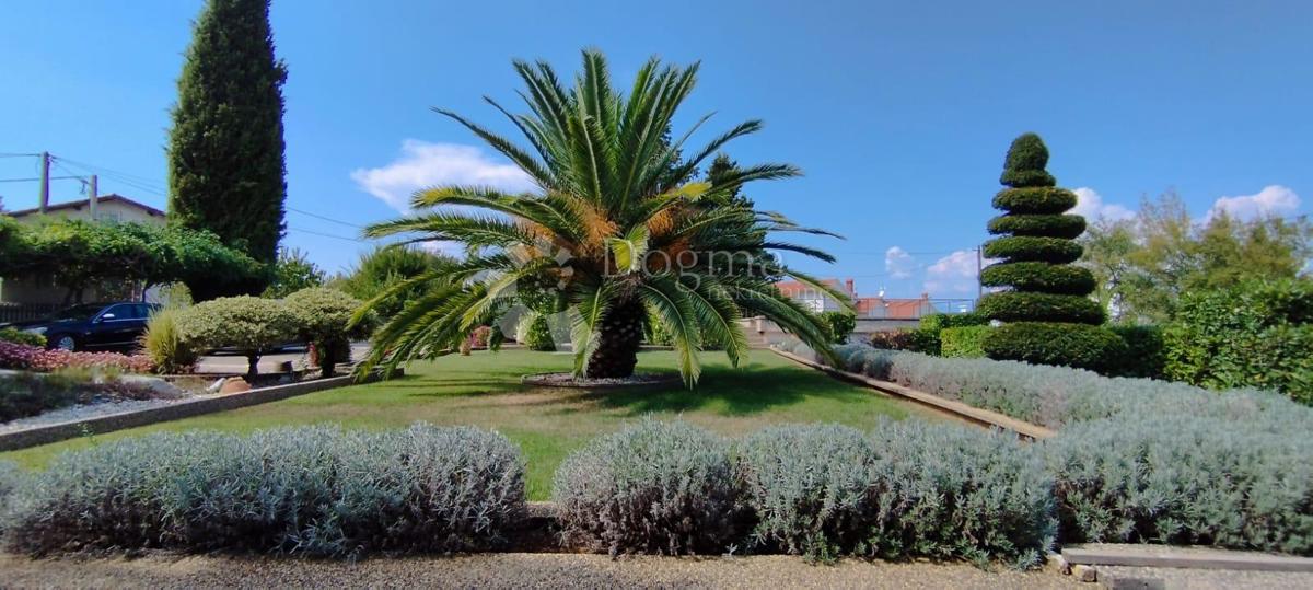 Casa Malinska, Malinska-Dubašnica, 640m2