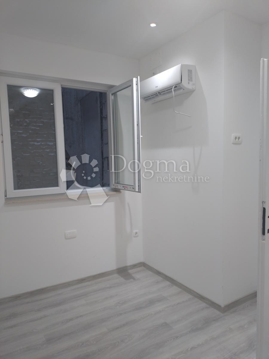 Allogio Centar, Rijeka, 83,70m2