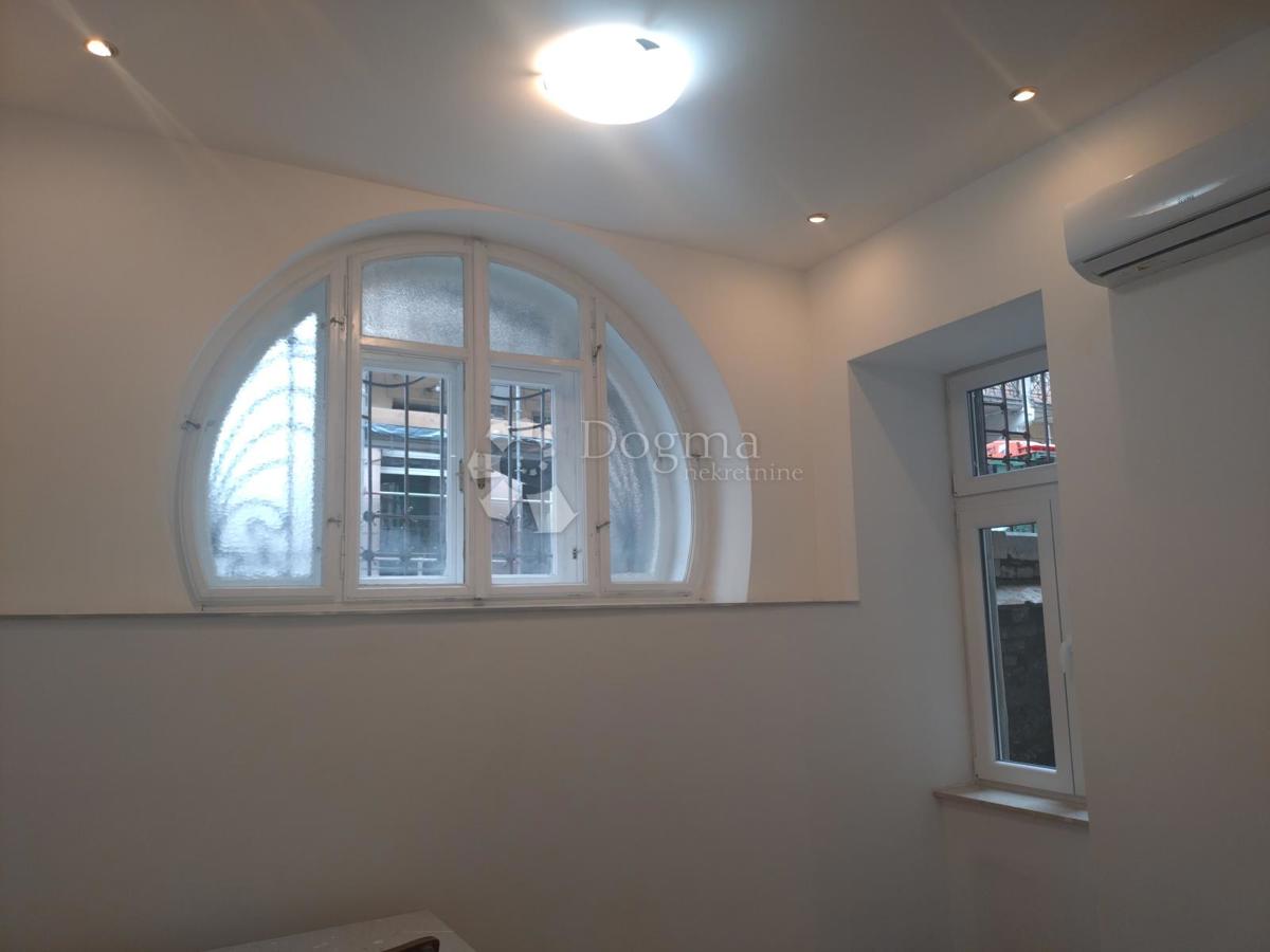 Allogio Centar, Rijeka, 83,70m2