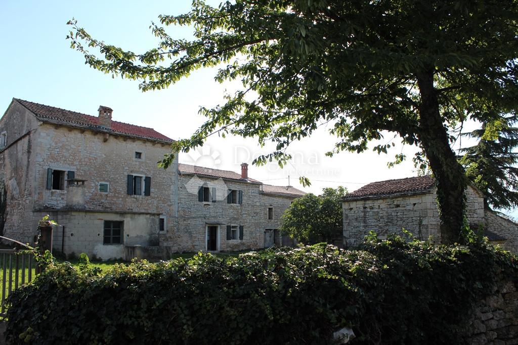 GIOIELLO PARADISO A BARAT, SINERGIA DI NATURA E DESIGN