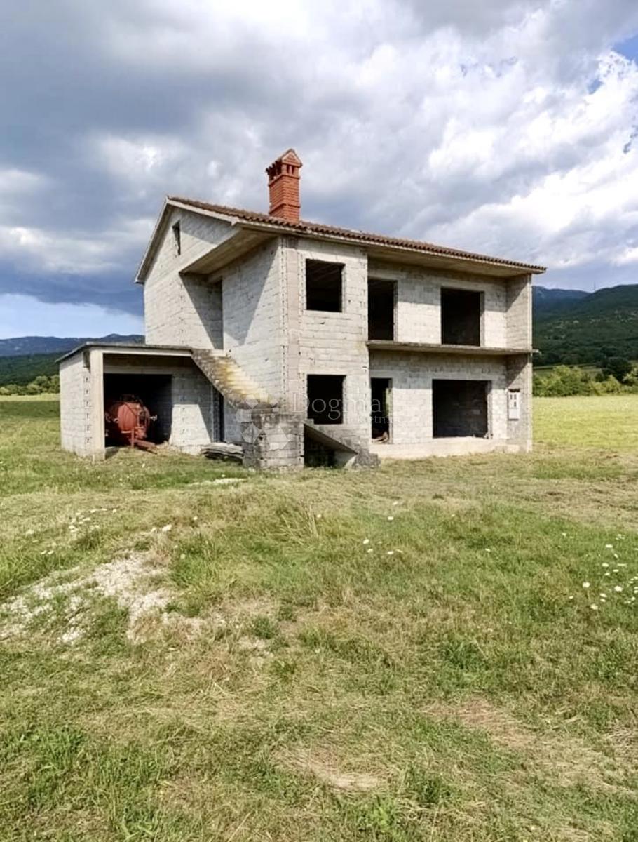 Casa Boljun, Lupoglav, 154m2