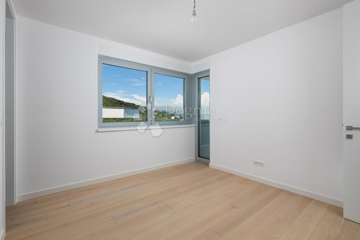 Allogio Opatija - Centar, Opatija, 107,41m2