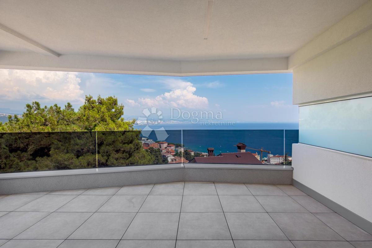 Allogio Opatija - Centar, Opatija, 107,41m2