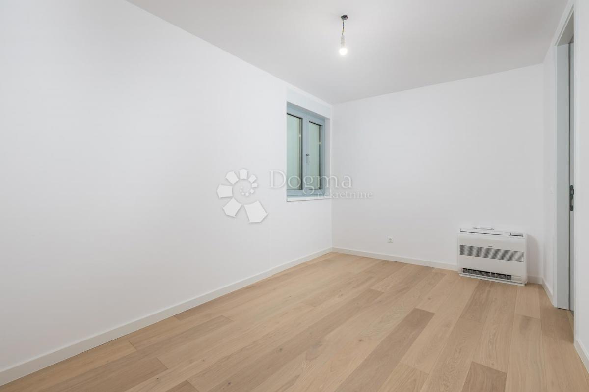 Allogio Opatija - Centar, Opatija, 97,67m2