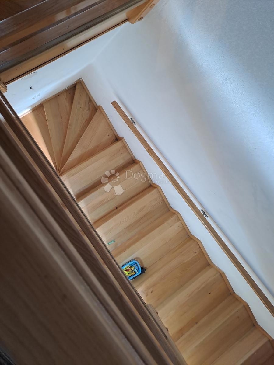 Casa Jošavica, Petrinja, 597m2