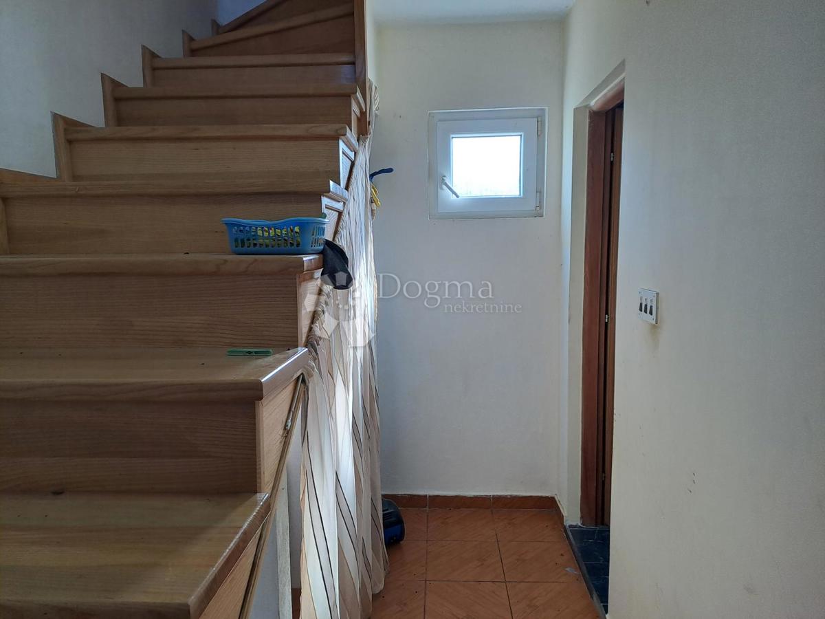 Casa Jošavica, Petrinja, 597m2