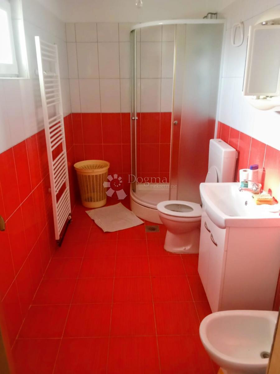 Casa Jošavica, Petrinja, 597m2