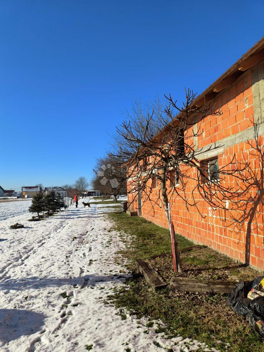 Terreno edificabile Sračinec, 22.429m2