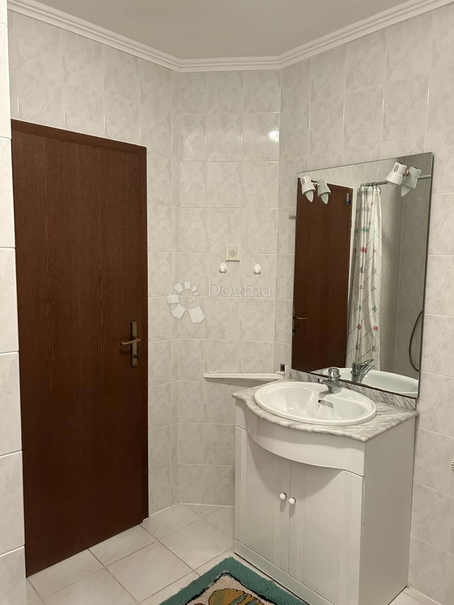 Appartamento Klenovica, Novi Vinodolski, 70m2