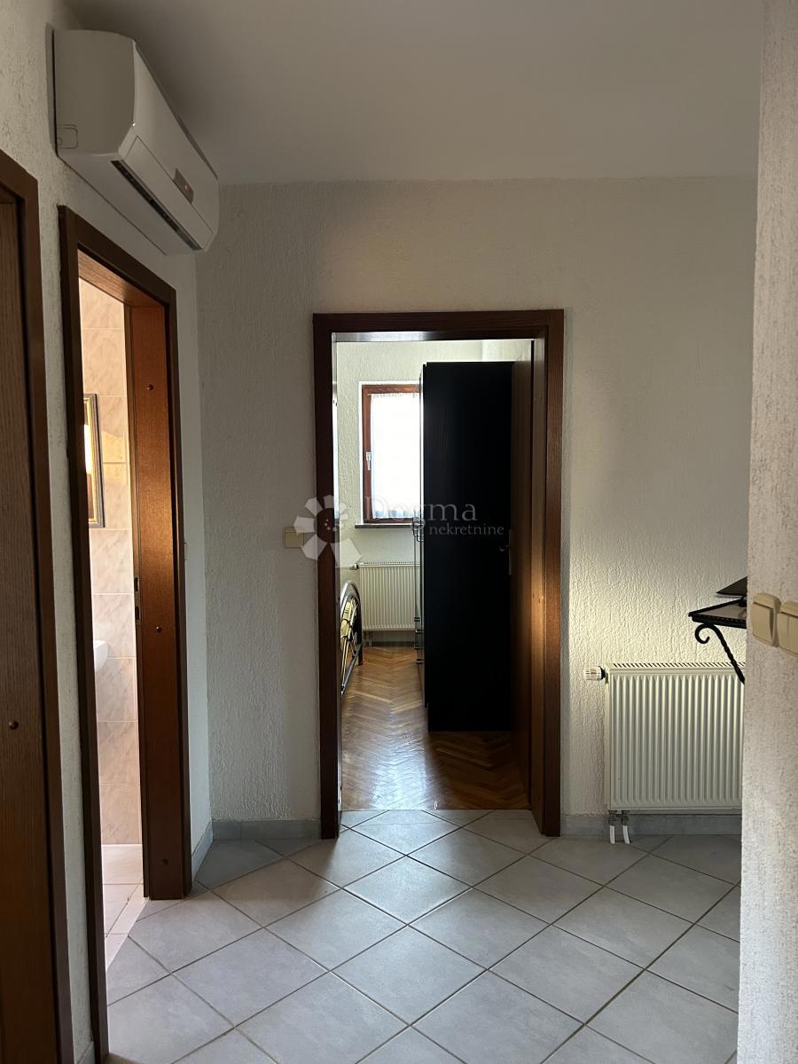 Appartamento Klenovica, Novi Vinodolski, 70m2