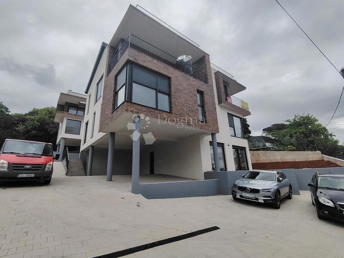 Allogio Pavlovac, Matulji, 151,80m2