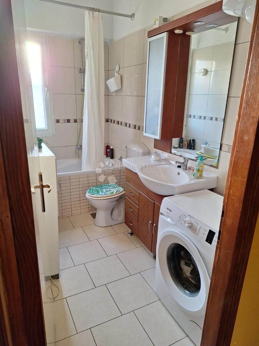 Allogio Grad, Šibenik, 79,70m2