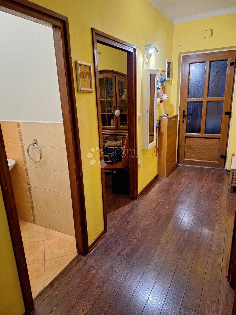 Allogio Grad, Šibenik, 79,70m2