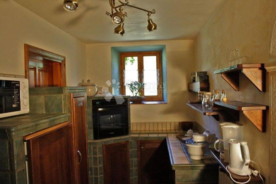 Villa in stile tradizionale vicino a Žminj