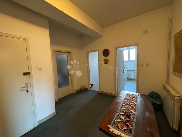 Allogio Centar, Rijeka, 127m2