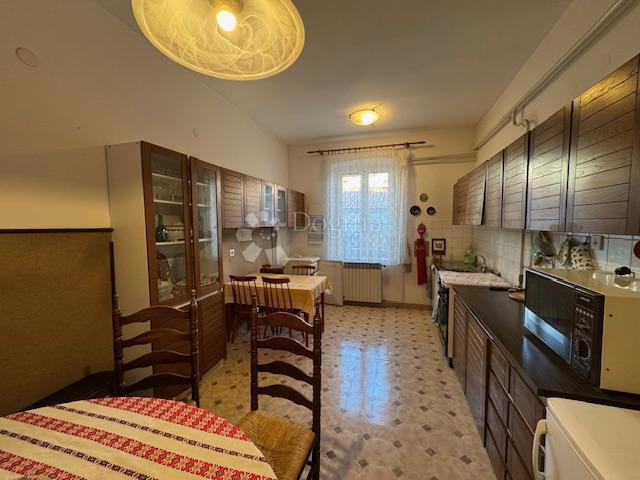 Allogio Centar, Rijeka, 127m2