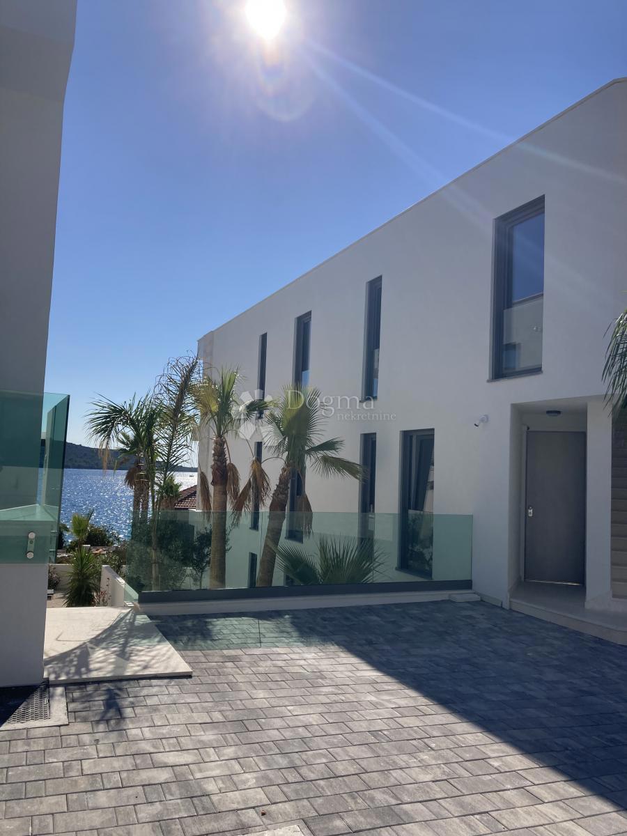 Lux Appartamento Ražanj, Rogoznica, 91,70m2