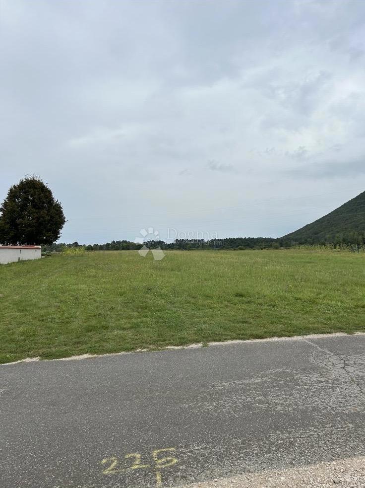 Terreno edificabile Debelo Brdo I, Gospić - Okolica, 4.035m2