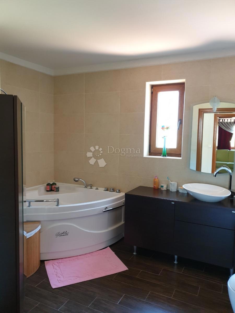 Casa Poljane, Opatija - Okolica, 280m2