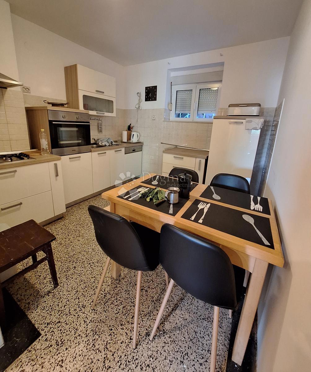 Allogio Crikvenica, 70m2