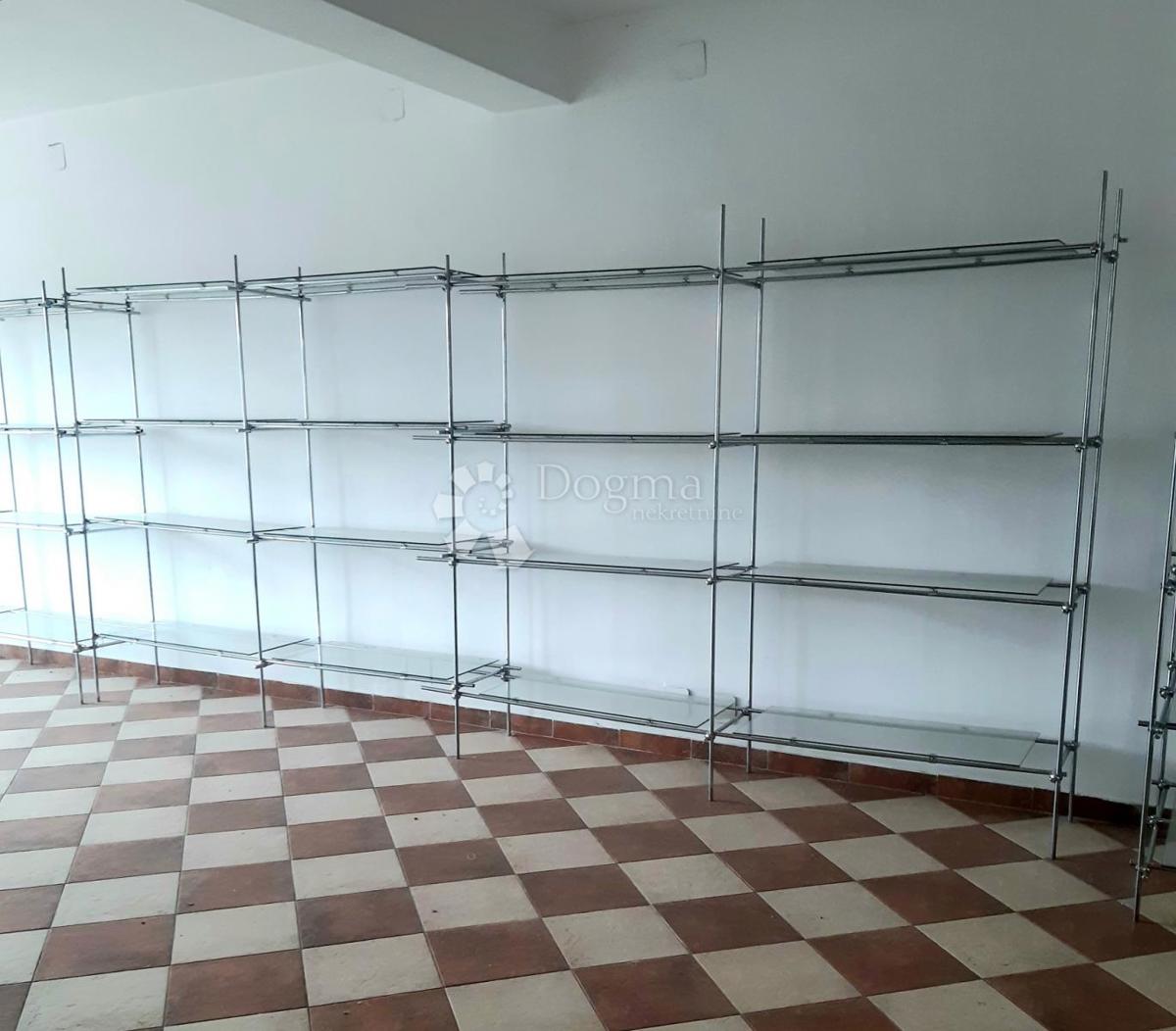 Locale commerciale Ogulin, 130m2