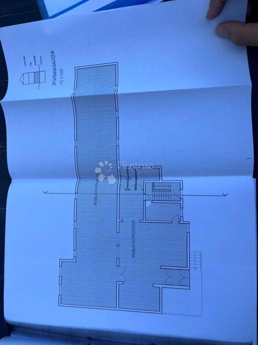 Locale commerciale Preko, 457m2
