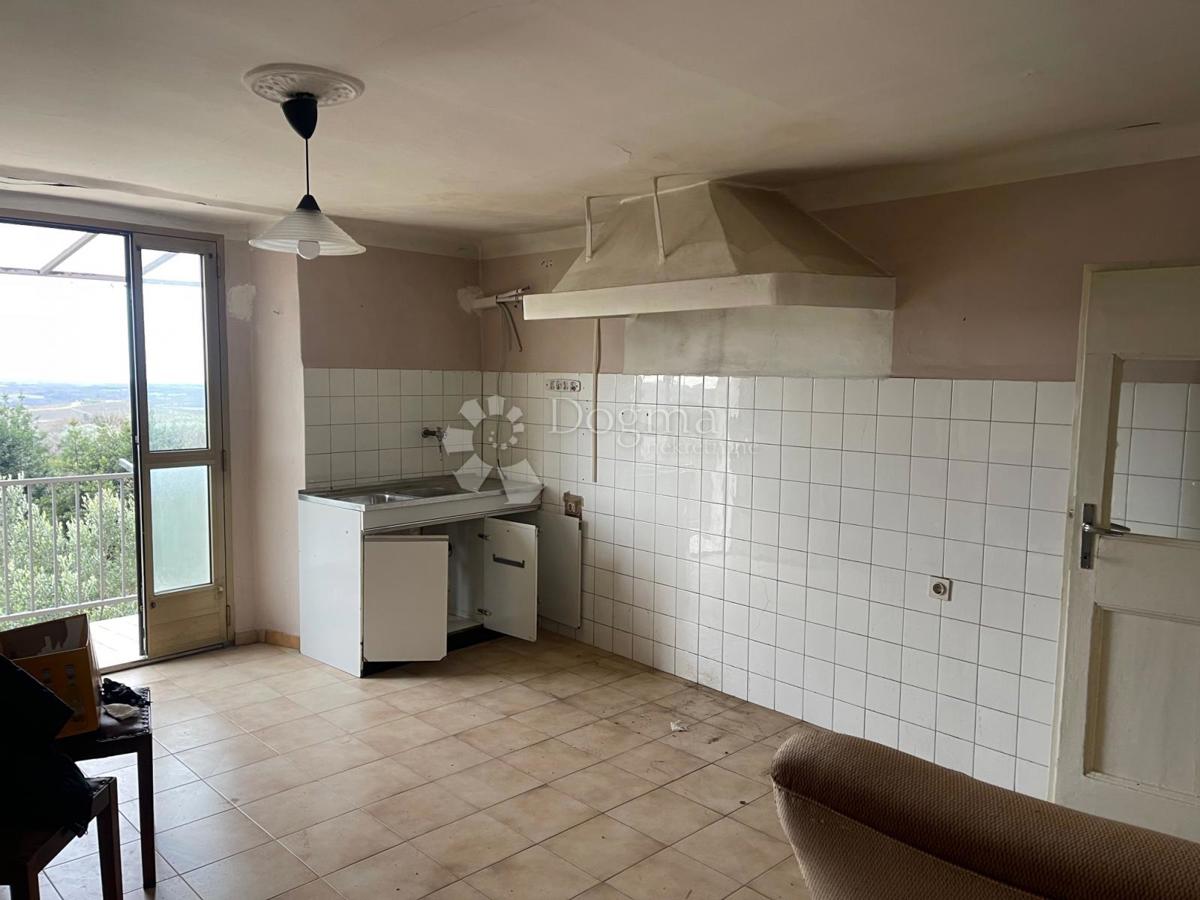 Casa Buje, Buje, Buje, Istarska županija, 200m2