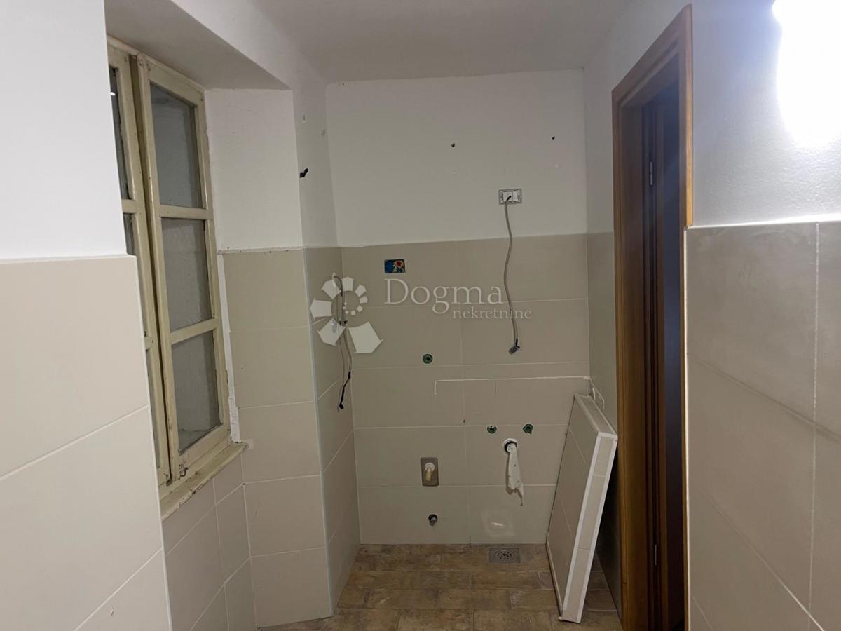 Casa Buje, Buje, Buje, Istarska županija, 200m2