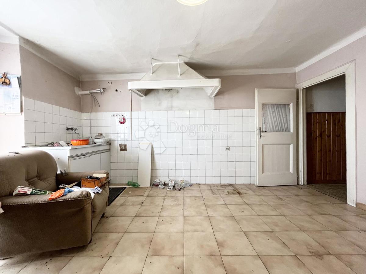 Casa Buje, Buje, Buje, Istarska županija, 200m2