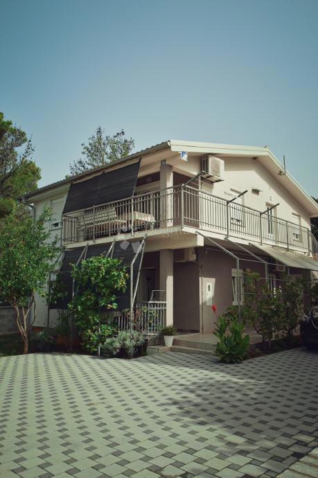 Casa Starigrad, 185m2