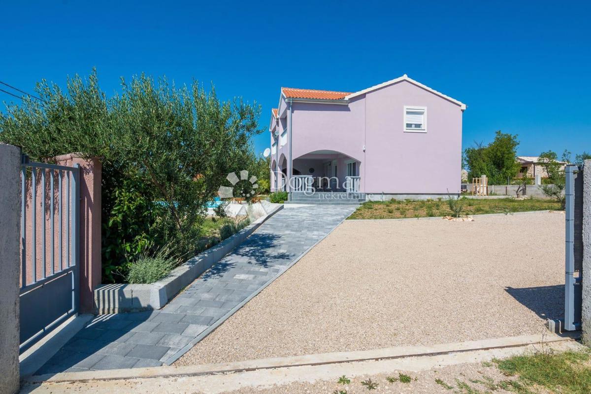 Casa Šopot, Benkovac, 216m2