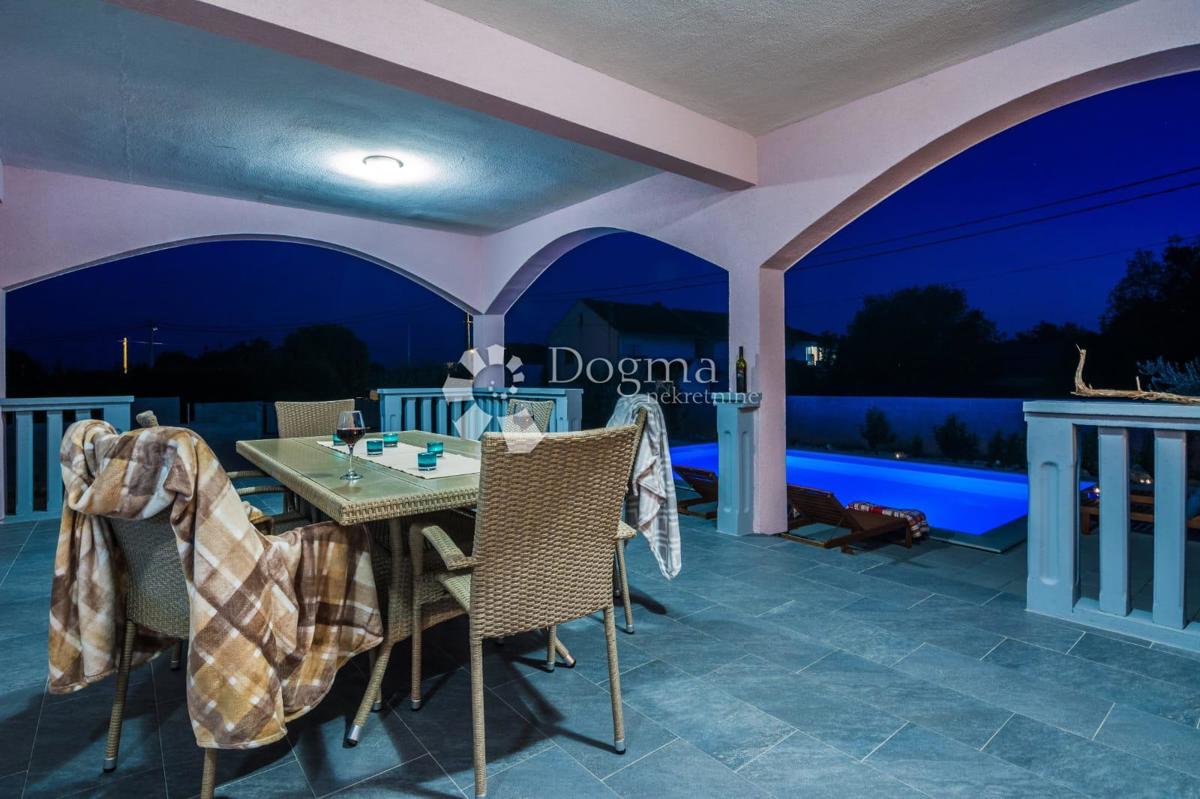 Casa Šopot, Benkovac, 216m2