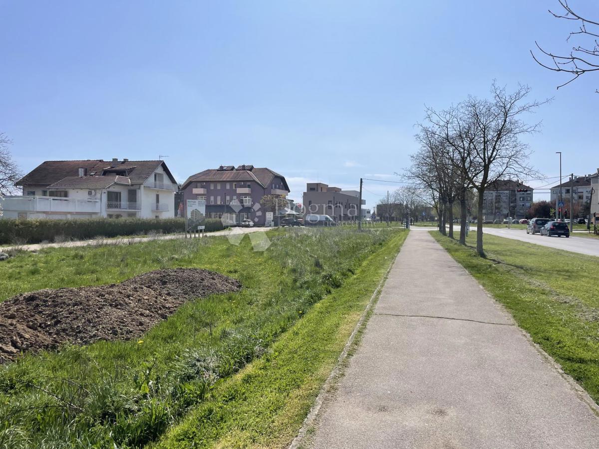 Terreno edificabile Centar, Velika Gorica, 1.379m2