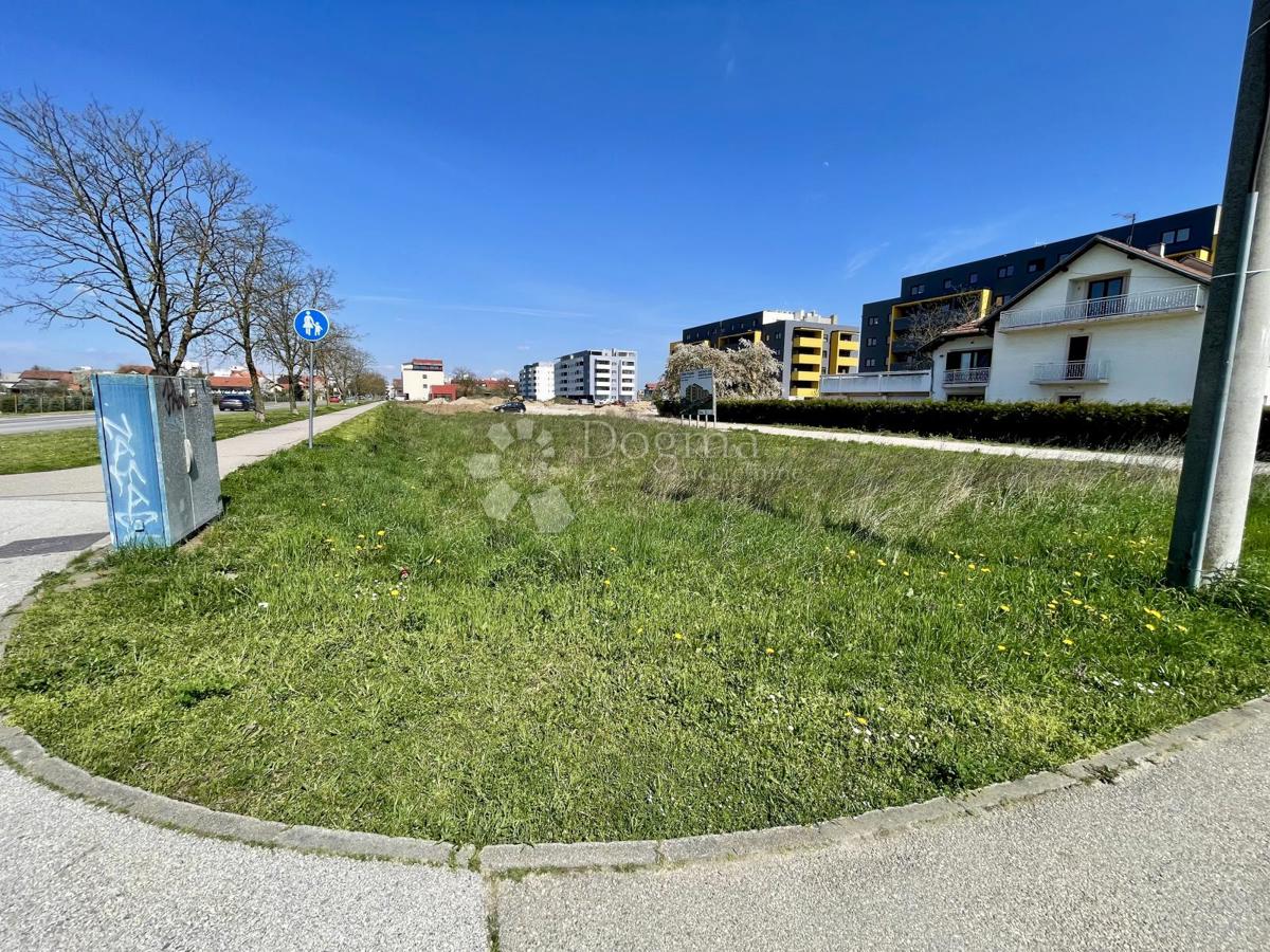 Terreno edificabile Centar, Velika Gorica, 1.379m2