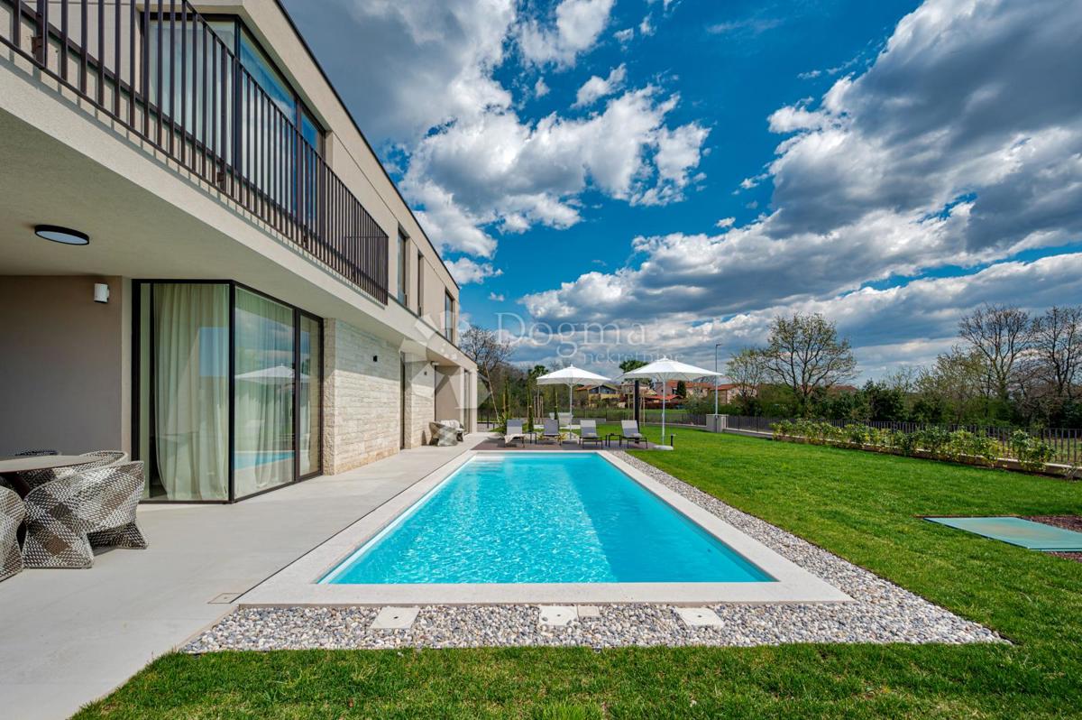 Villa esclusiva smart home, completamente attrezzata, con vista aperta